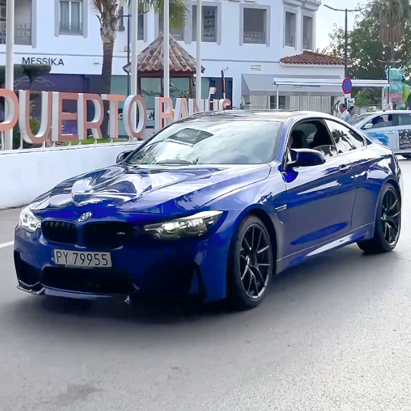 BMW M4CS Blue